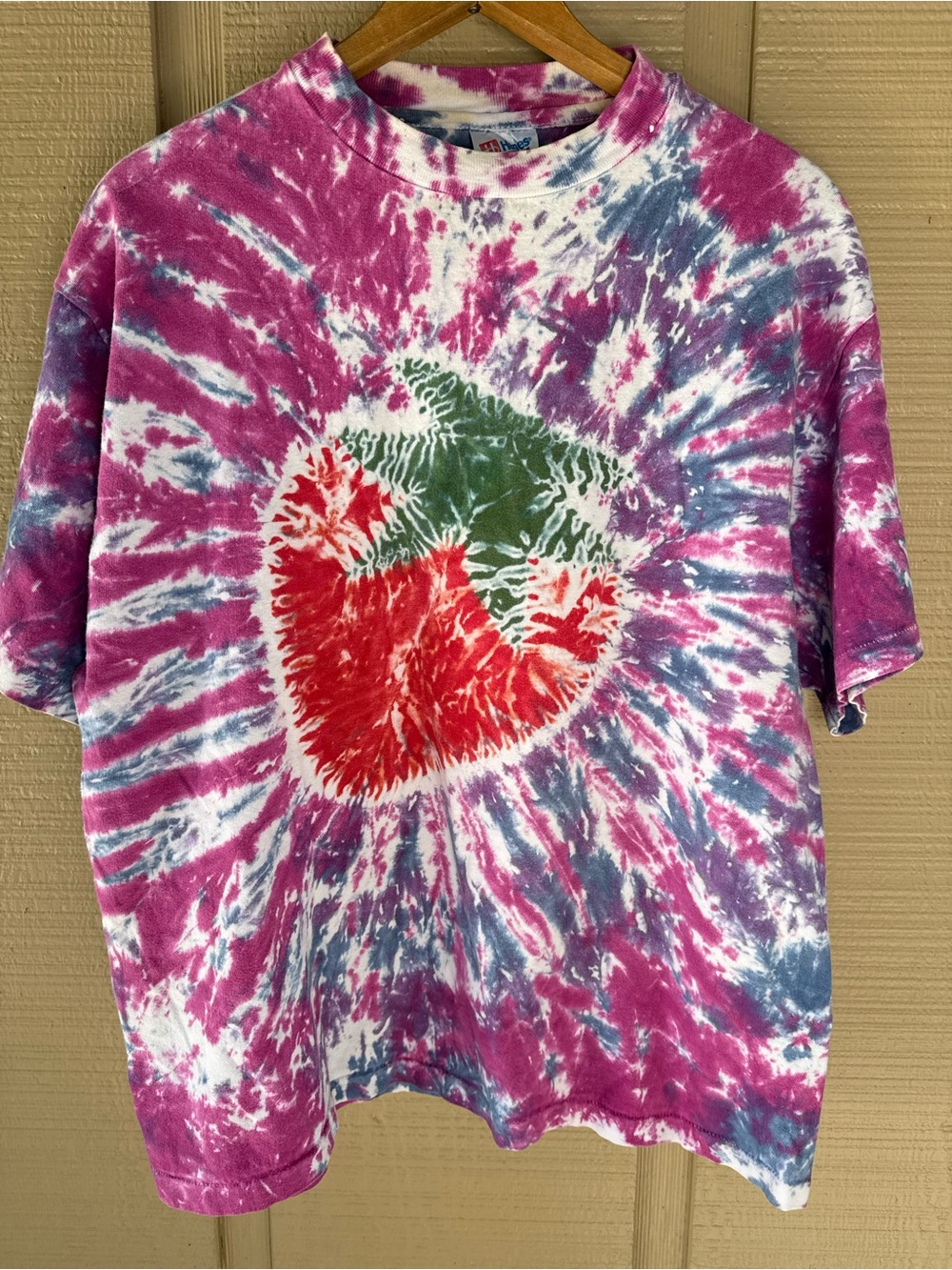 Vintage 90s Hanes Beefy Tie Dye Tee Tshirt Strawberry Single Stitch Cotton L